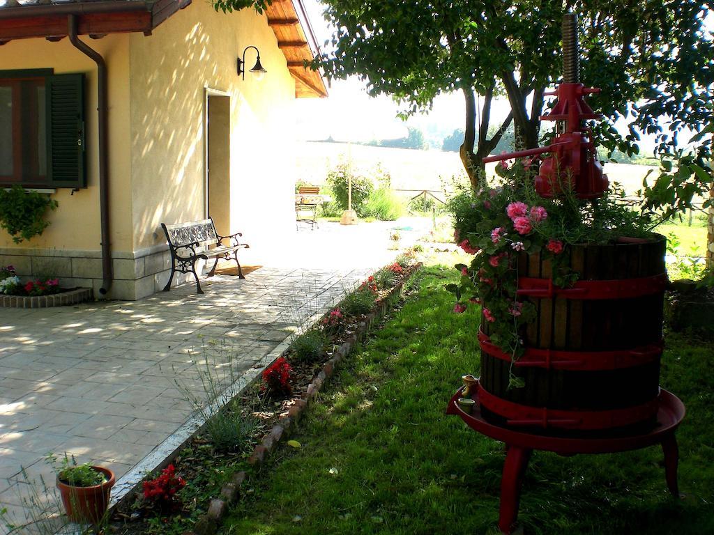 Valle Degli Arci Castel Madama Luaran gambar